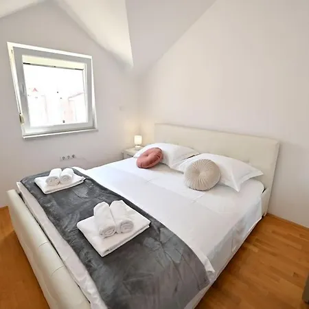 Apartament L & Z Visnjik *