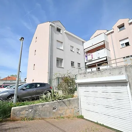 L & Z Visnjik * זאדאר