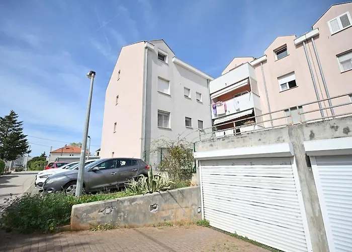 L & Z Visnjik * זאדאר